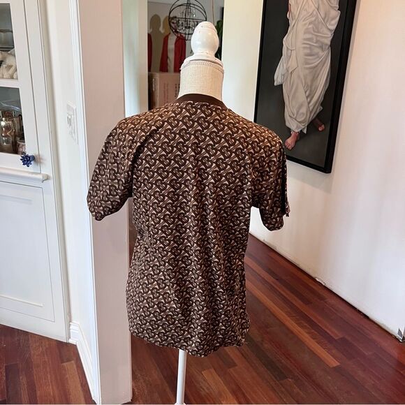 Burberry Unisex Brown and Black Patterned Short Sleeve Tee - Picture 5 of 6